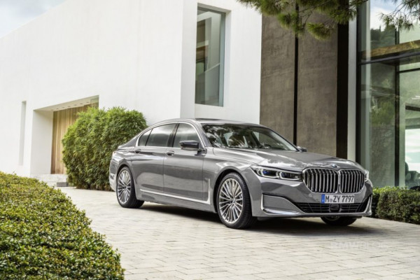 BMW updates the 7 Series, 8 Series, X5, X6 and X7 models in Spring 2020