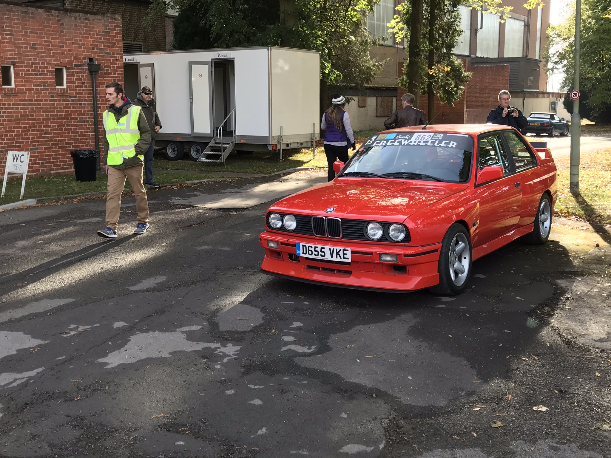 the-october-sunday-scramble-bicester-heritage-bmw-car-club-gb