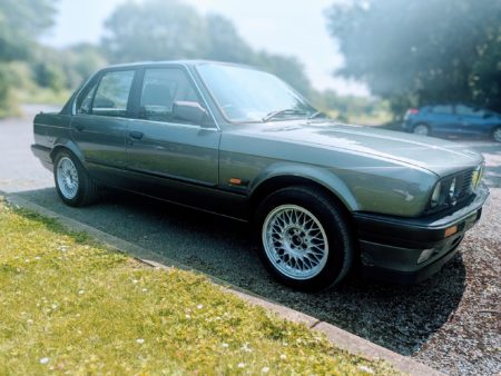 BMW E30 325i SE 1989 AUTOMATIC SALOON DELPHIN METALLIC GREY